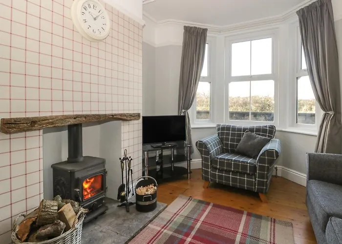 Brinkburn * Scarborough