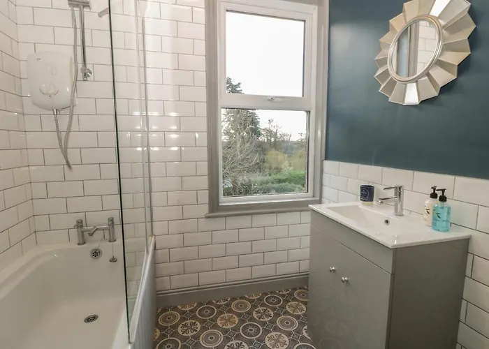 Brinkburn * Scarborough